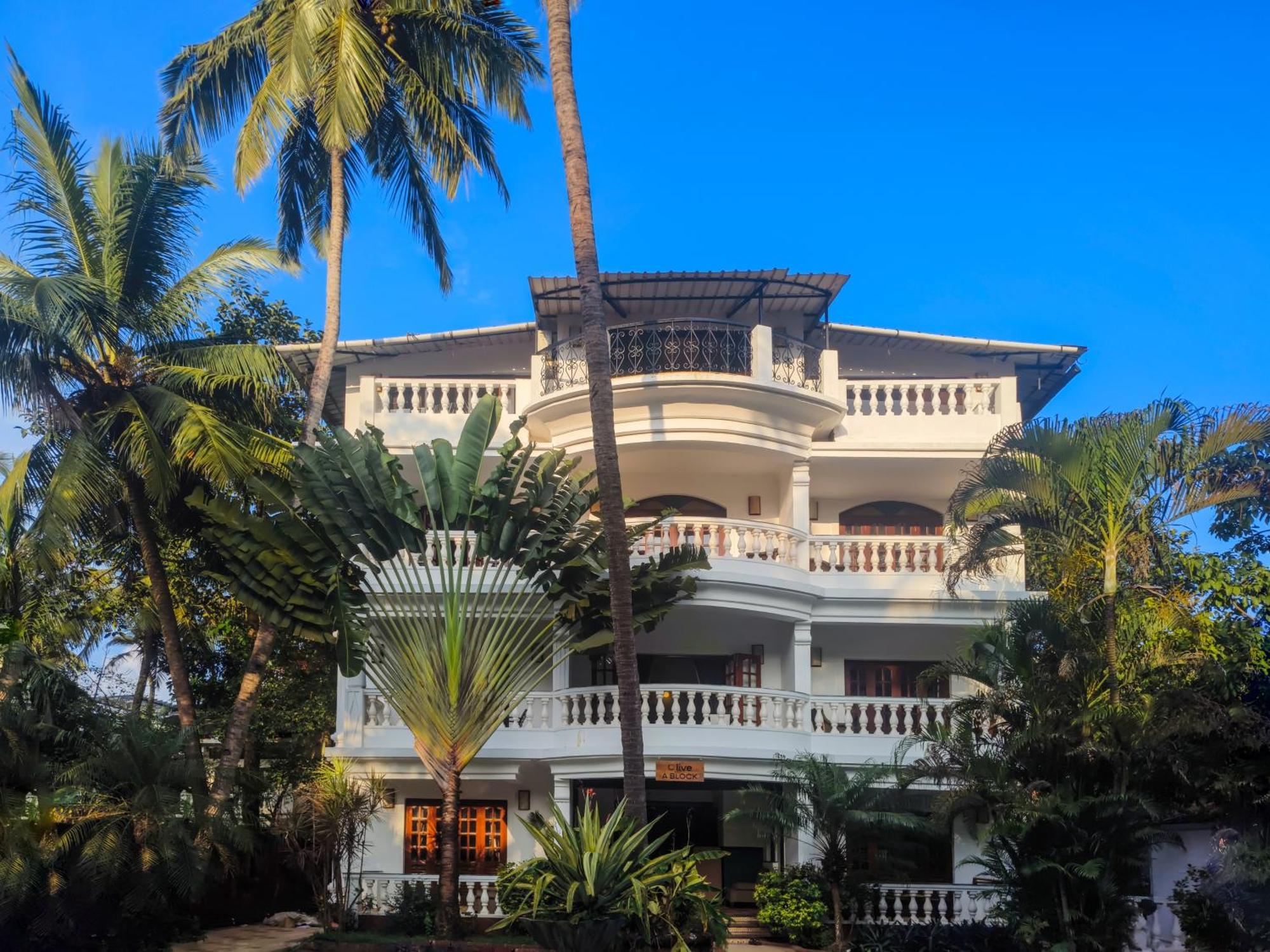 Olive Hotel Alidia Beach Resort By Embassy Group バガ エクステリア 写真